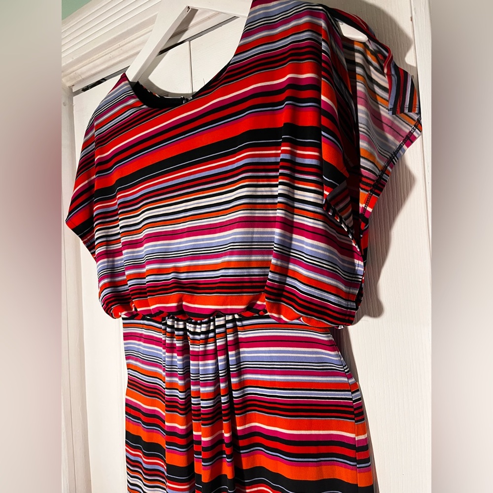 Striped stretch dress with waist cinch